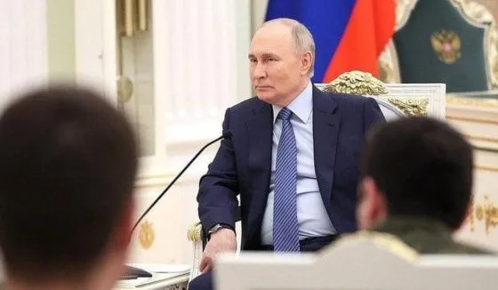 Президент Владимир Путин поддержал просьбу губернатора Омска о создании в регионе лидерских школ