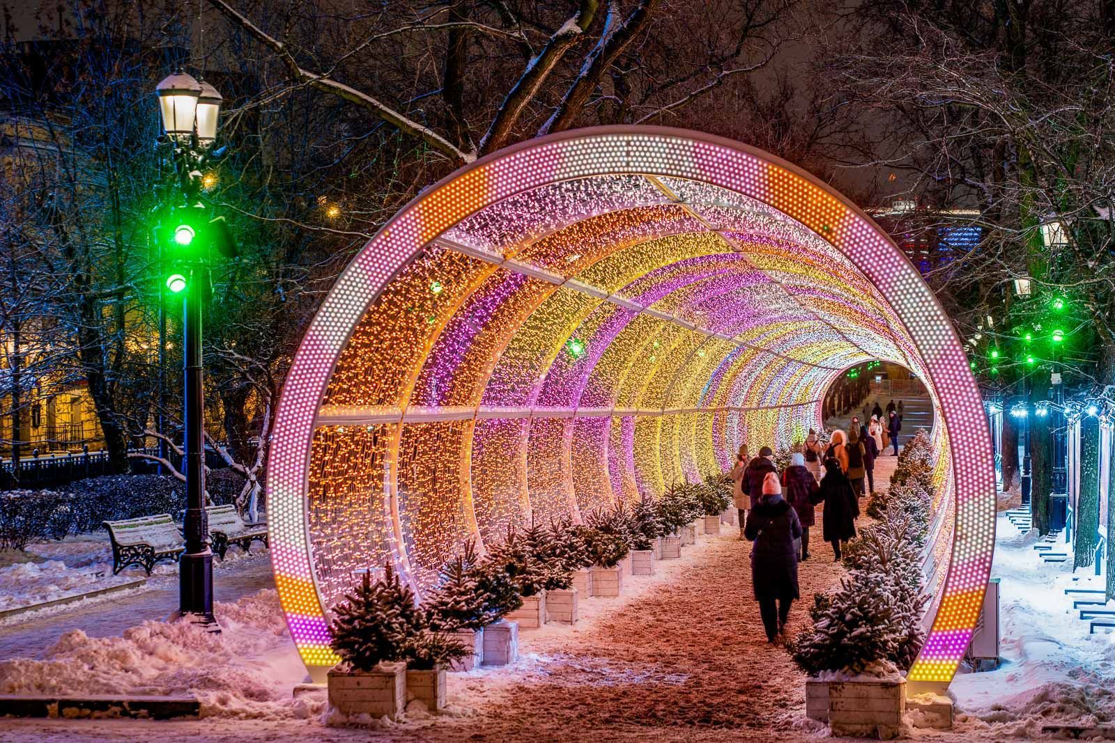 Световые тоннели вернутся в Москву, вновь озаряя столицу ярким светом