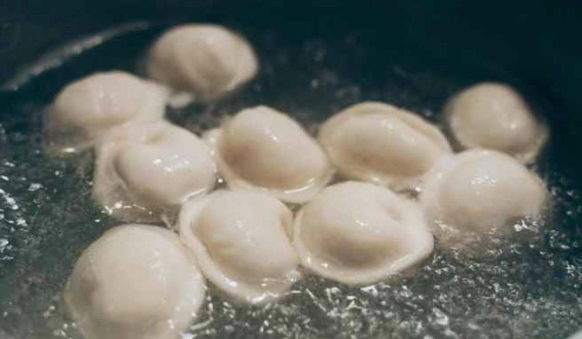 Сальмонелла обнаружена в омских пельменях