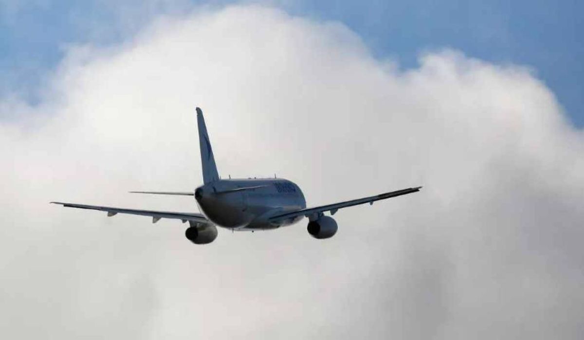 Дополнительные рейсы запустят из Омска в Узбекистан