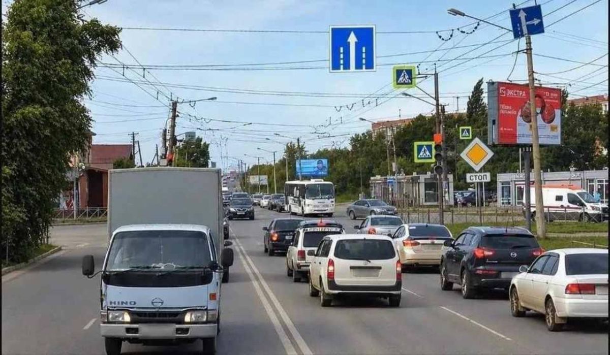 В Омске изменят схему движения на перекрёстке Новокирпичной и 6-й Станционной