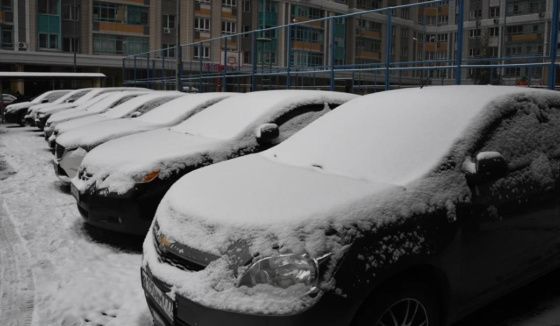 В Омске начала работать первая платная парковка