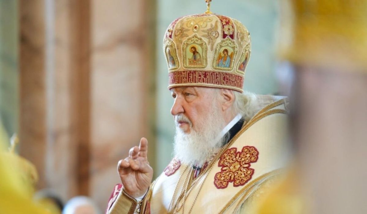 Божественная литургия прошла в Петропавловском соборе в День апостолов Петра и Павла