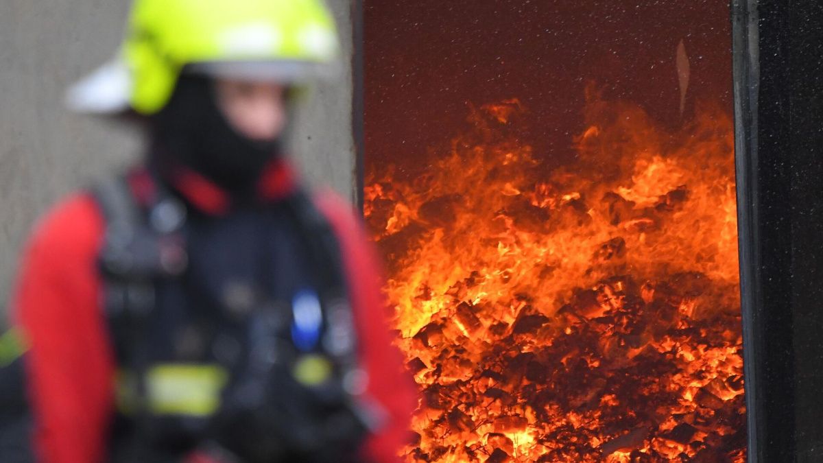 В Москве начался пожар в научном центре хирургии им. Петровского