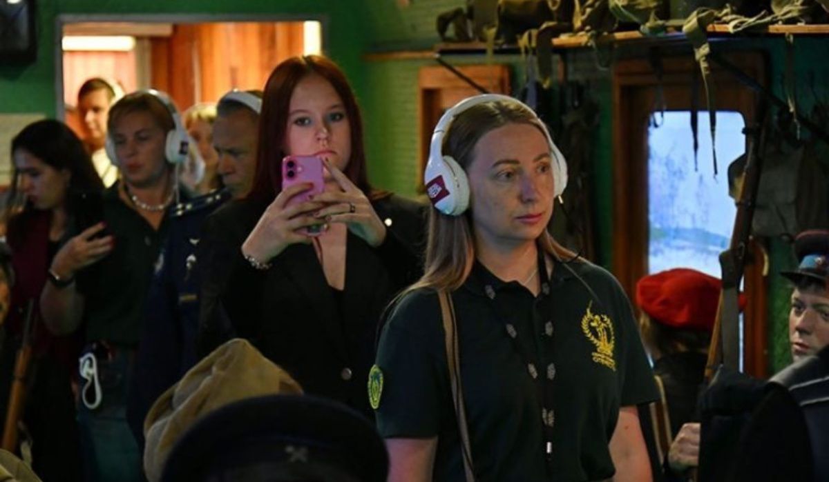 В Омске стартовала выставка «Поезд Победы», впечатлившая реализмом и масштабами