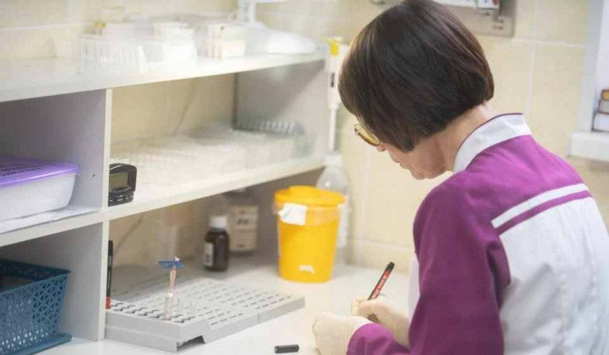 Более 160 жителей Петербурга пострадали от укусов клещей с начала апреля