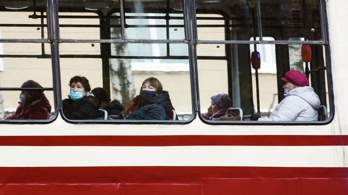 В эфире канала «78» чиновники Петербурга не признали ответственность за проблемы транспортной реформы