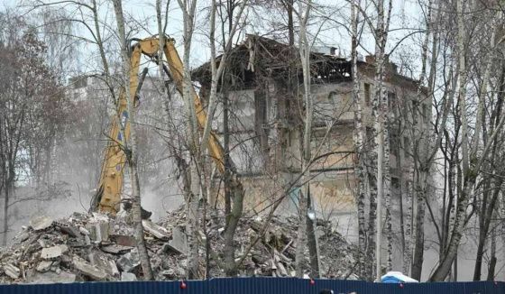 Администрация Омска запланировала снос аварийного дома на Московке