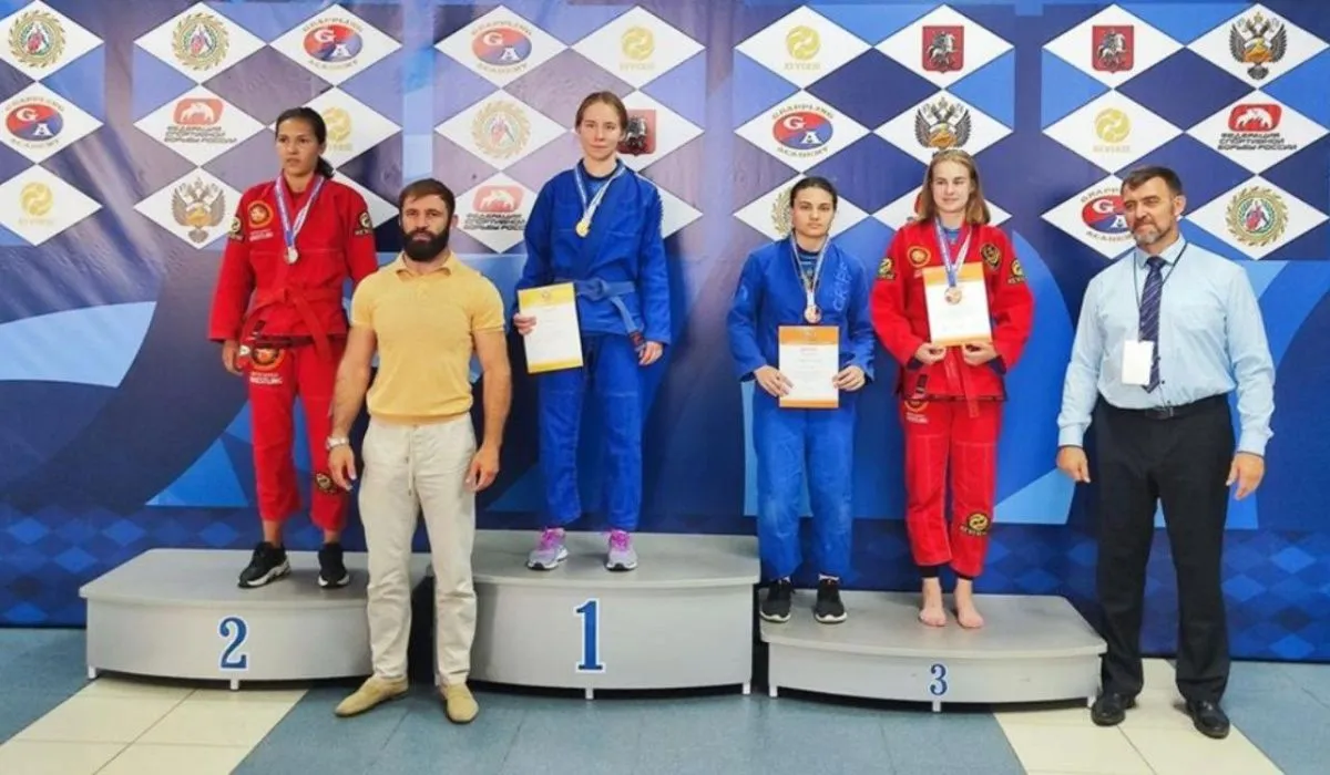 Омская спортсменка привезла золотую медаль с первенства России по грепплингу 